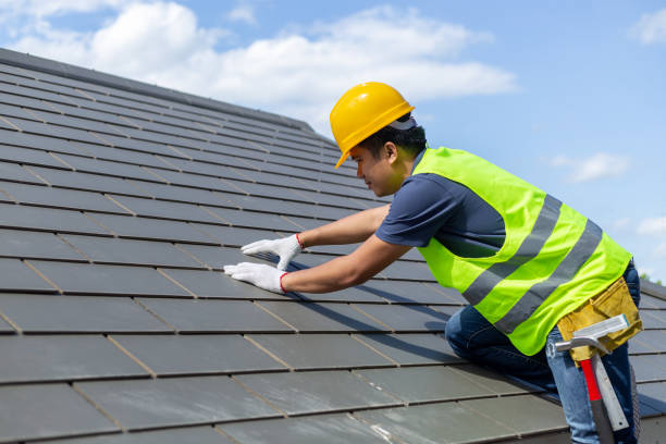Best Flat Roof Repair Services  in Carthage, IL